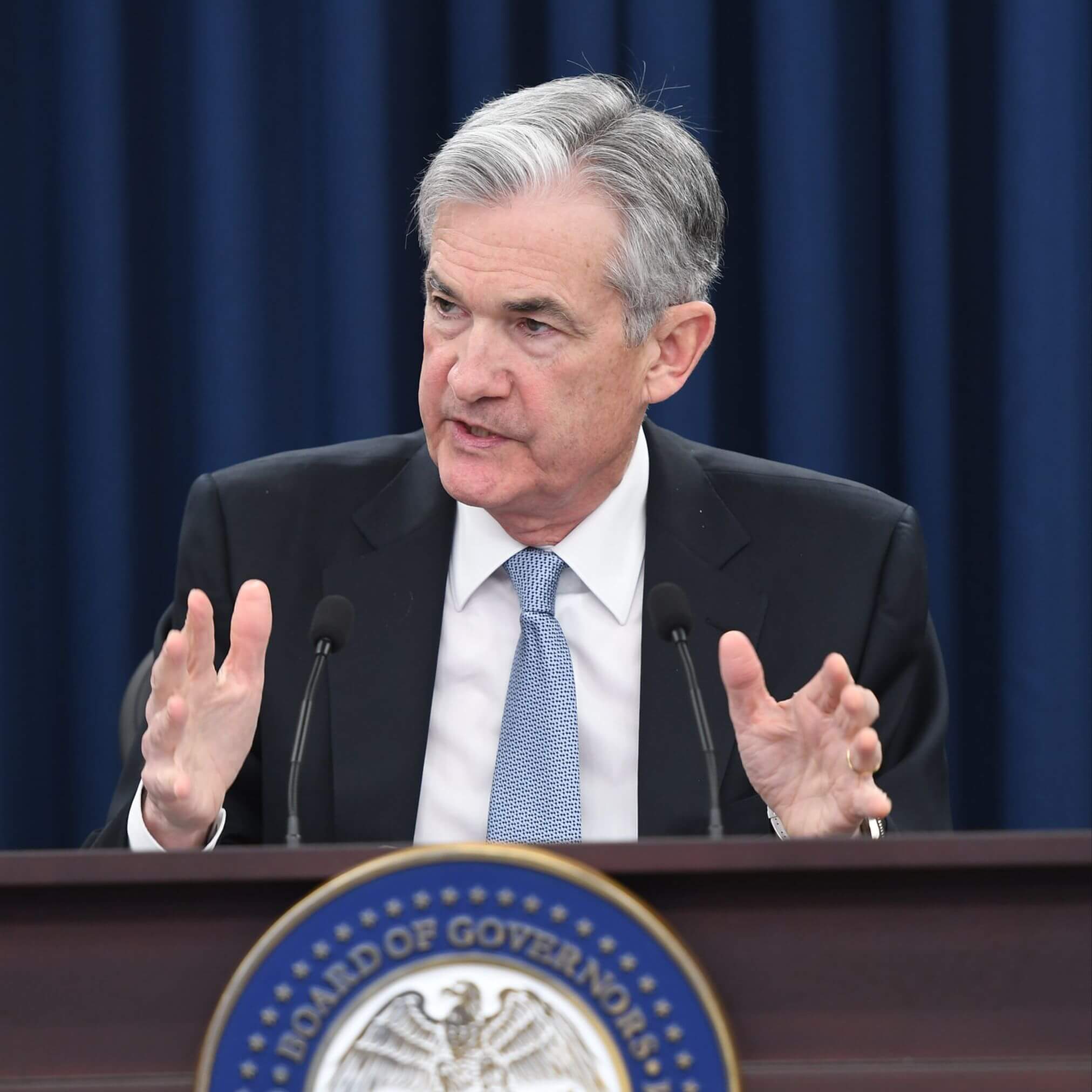 Прогноз цены биткоина: BTC опустился ниже 113 тысяч долларов перед заседанием FOMC