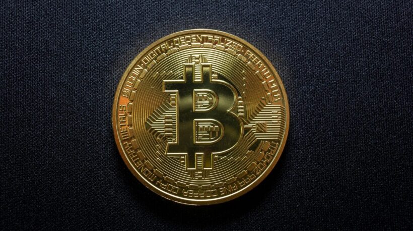 Рынки бьют рекорды, а Bitcoin упирается в стену