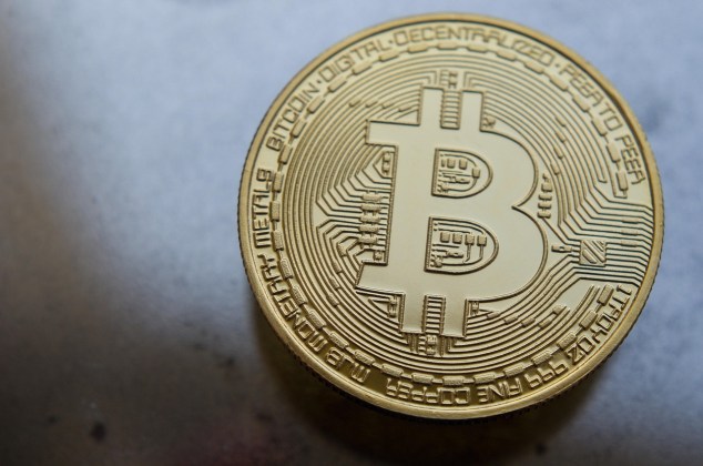 Аналитик предупреждает: Bitcoin вошел в медвежью зону продаж согласно повторяющемуся циклу