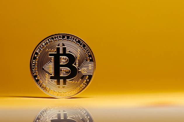 Гонка биткоин-казначейств смещается: Strive добавляет $34 млн в BTC на фоне замедления Strategy