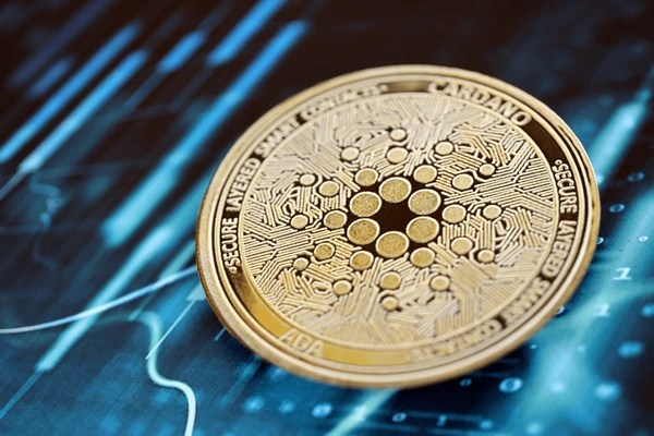 Сообщество Ripple обвинило основателя Cardano в срыве роста XRP: Хоскинсон ответил на обвинения